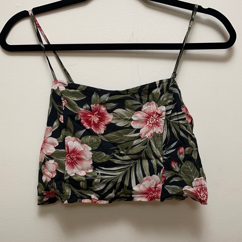 American eagle crop top